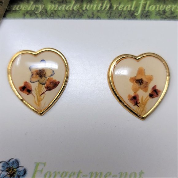 Heart shape Earrings Made w/ Real Flowers Forget me nots - Picture 2 of 6